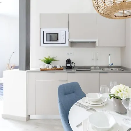 Feelathome Martires Apartment Malaga
